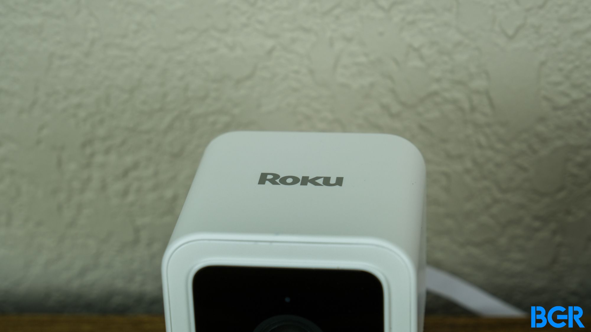 https://bgr.com/wp-content/uploads/2022/11/roku-indoor-camera-se-2.jpg?quality=82&strip=all