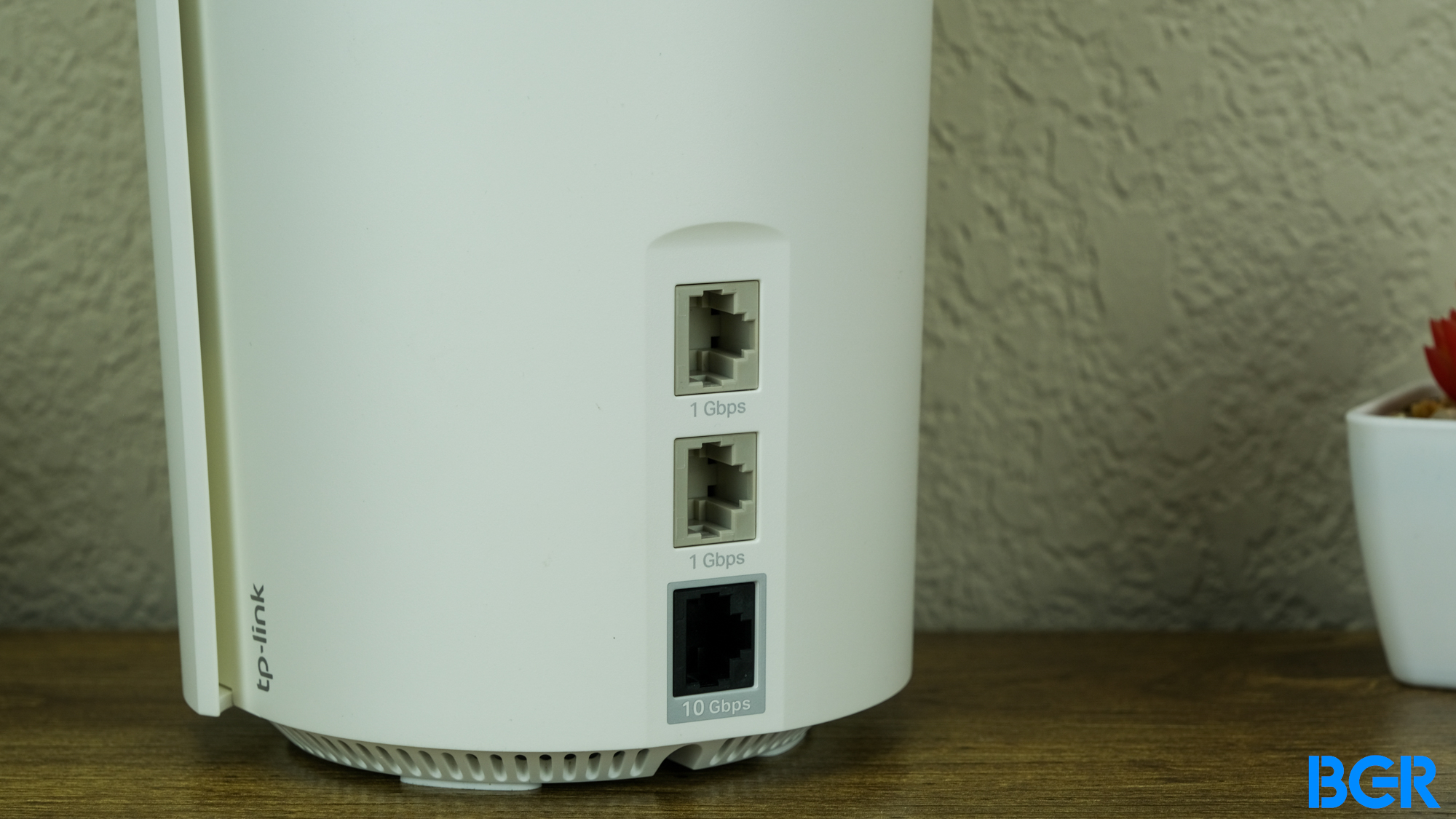 TP-Link Deco XE200 review: Wi-Fi 6E, at a high price