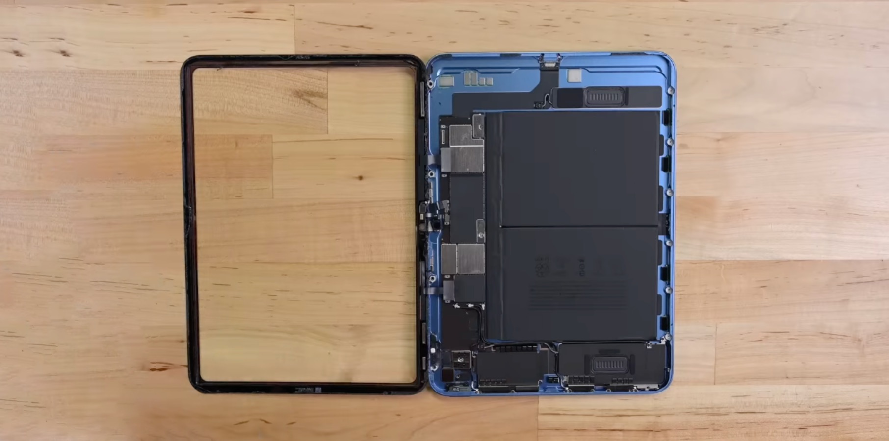 iFixit teardown reveals why iPad 10 doesn’t support Apple Pencil 2