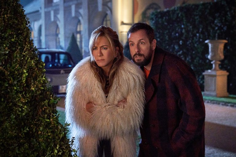 (L-R) Jennifer Aniston as Audrey Spitz and Adam Sandler as Nick Spitz in Murder Mystery 2.