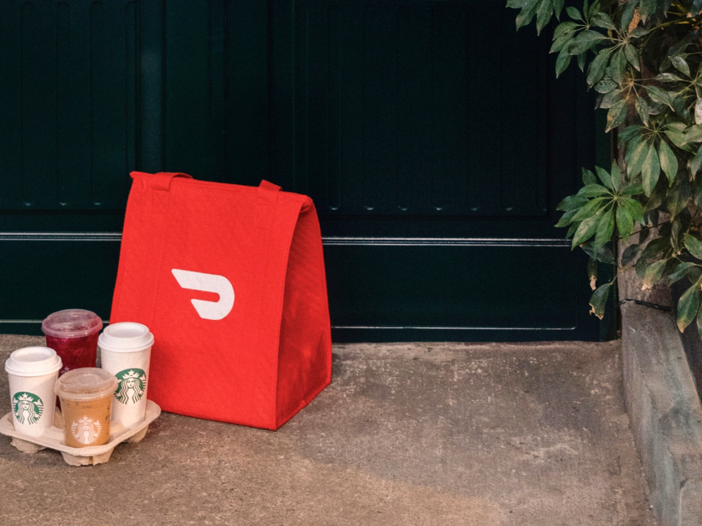 https://bgr.com/wp-content/uploads/2023/01/doordash-starbucks.webp?resize=1400,1050