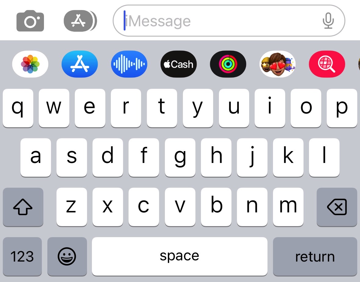 Use the microphone icon to dictate texts in iMessage.