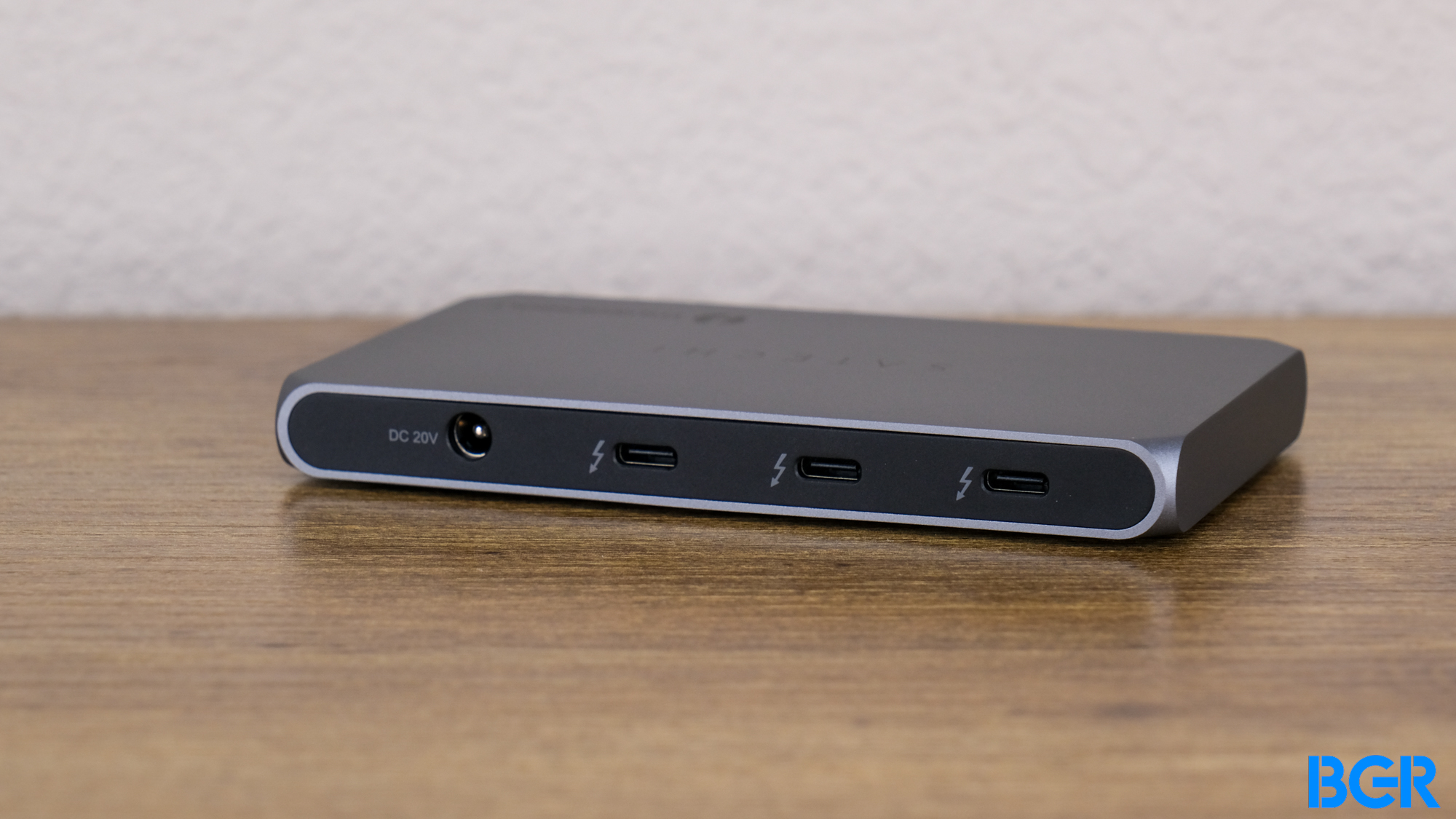 Thunderbolt 4 Slim Hub