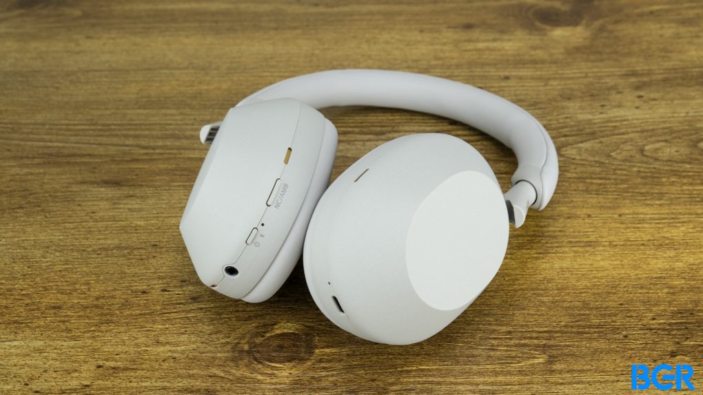 Sony WH-1000XM5 headphones review: The best in the biz