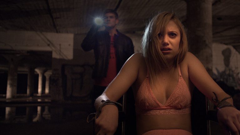 Maika Monroe as Jay in It Follows.