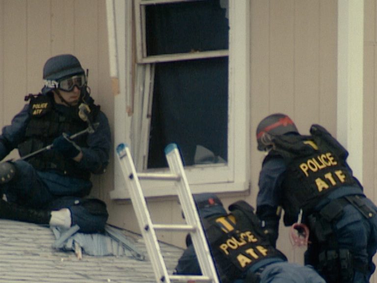 Waco: American Apocalypse on Netflix