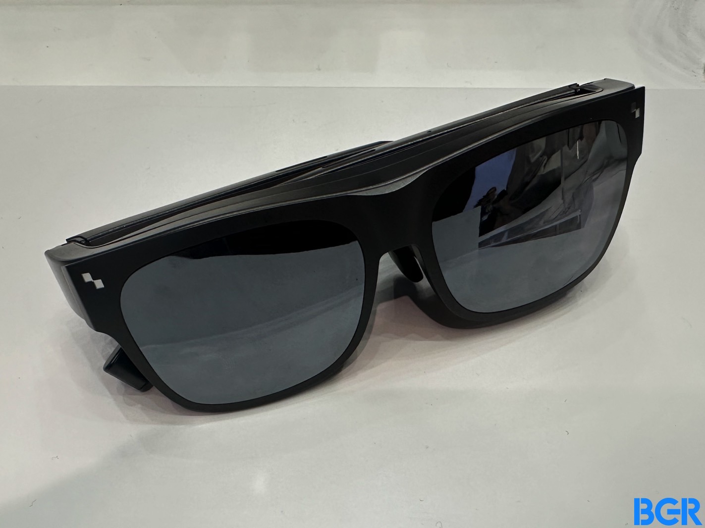 TCL NXTWEAR S AR glasses front view.