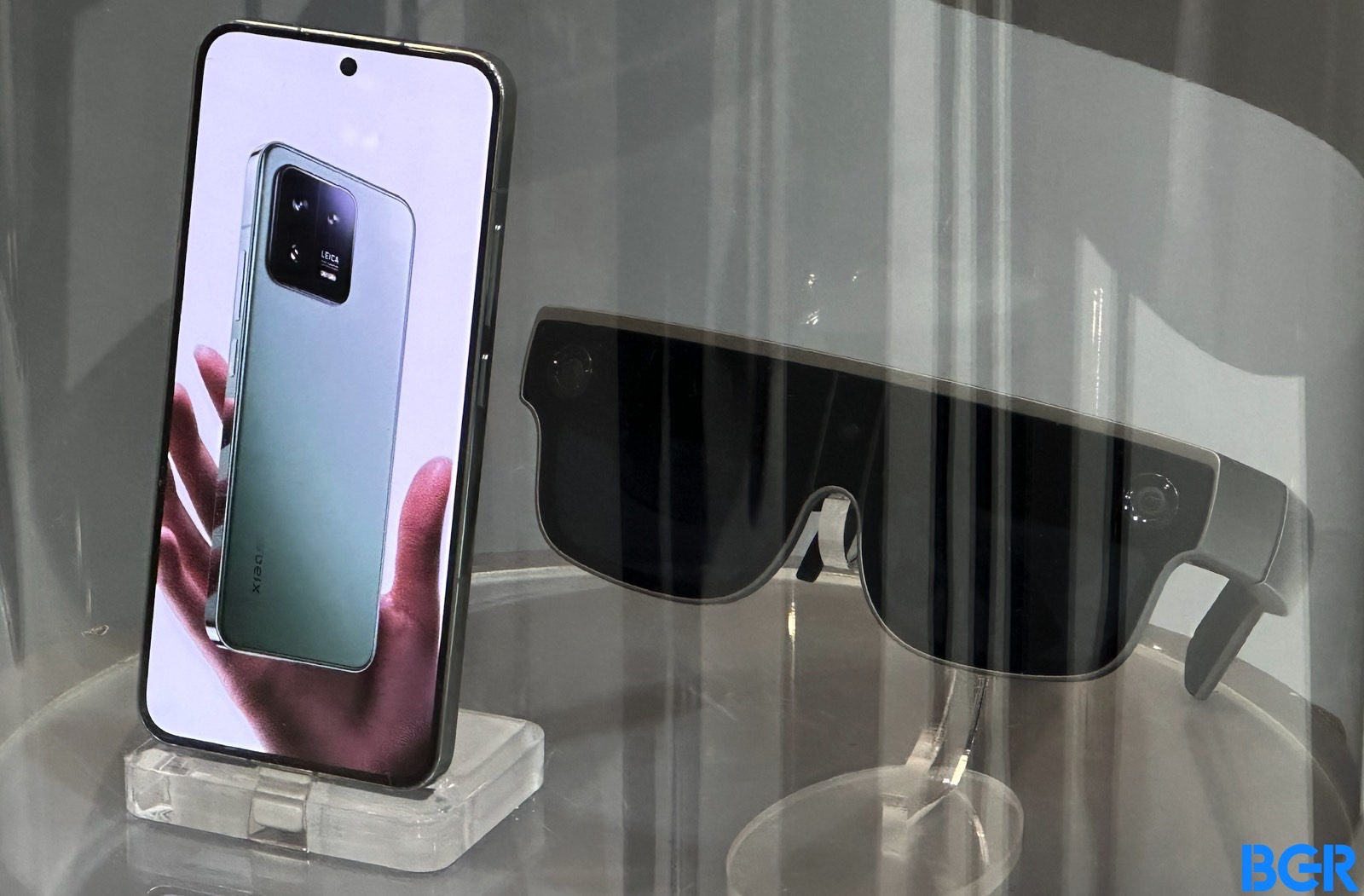 Development on Augmented Reality 'Apple Glasses' Postponed Indefinitely -  MacRumors