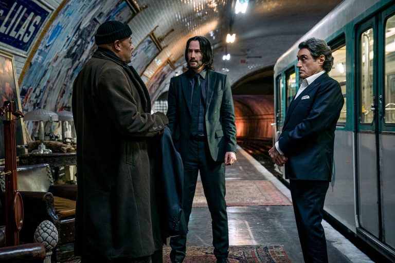 The Bowery King (Lawrence Fishburne), John Wick (Keanu Reeves), and Winston (Ian McShane) in John Wick: Chapter 4.