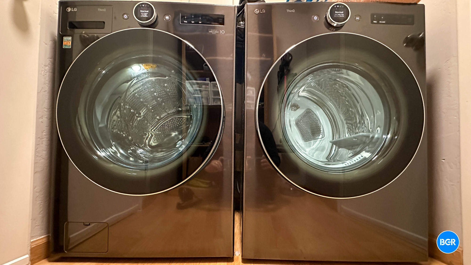 LG's AI-powered 'smart' washer tells you how to clean your clothes