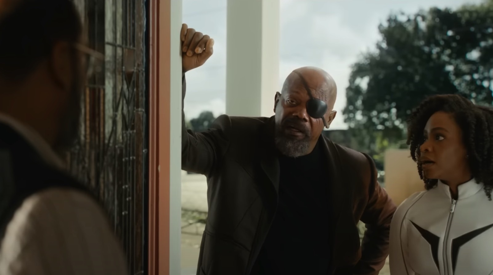 Nick Fury (Samuel L. Jackson)  and Monica Rambeau (Teyonah Parris) visiting the Khans.