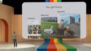 Google demoing Google Photos Magic Editor at I/O 2023.