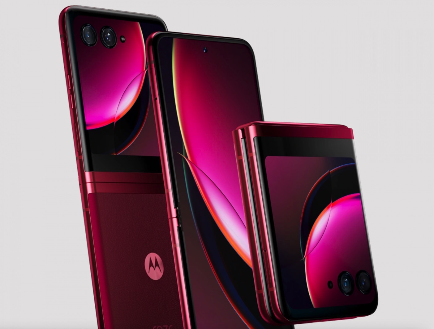 Motorola's new Razr+ has me dreaming of a foldable iPhone