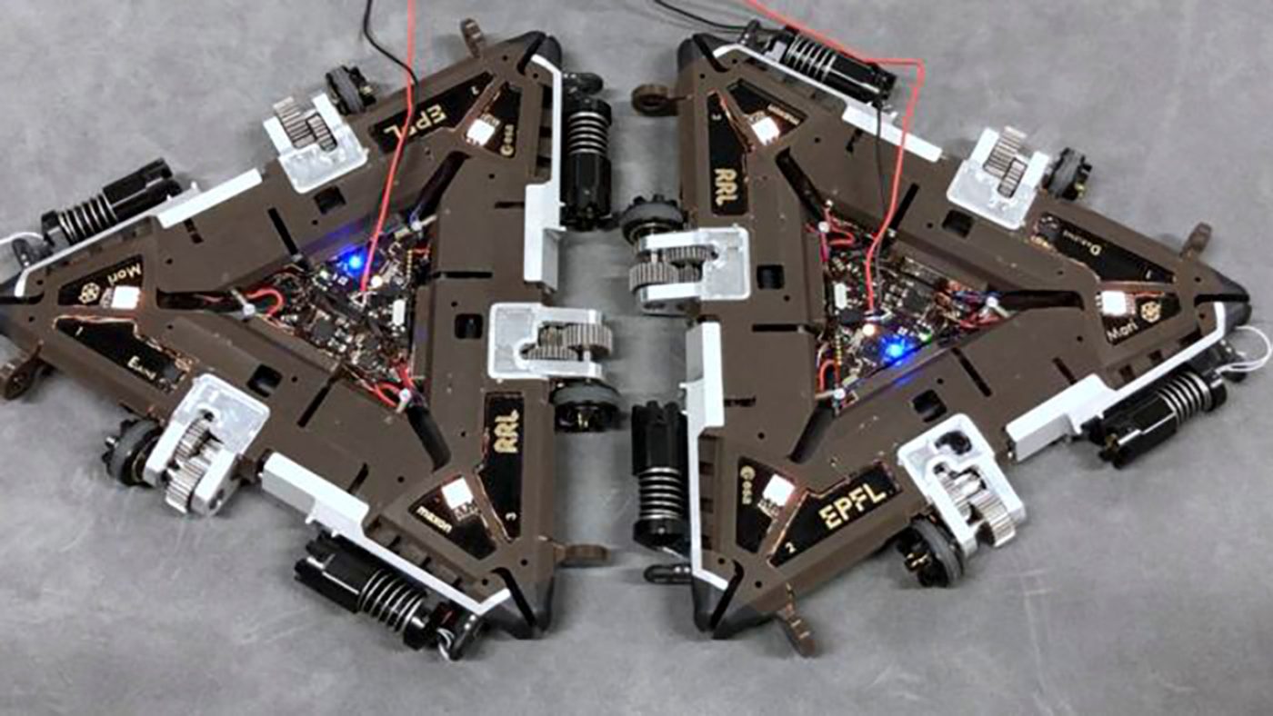 This Shape-Shifting Robot Can Liquefy Itself and Reform