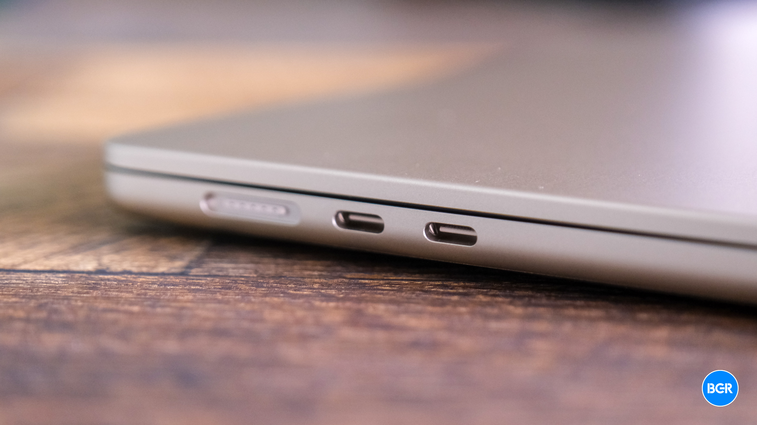 MacBook Air 15-Inch Ports