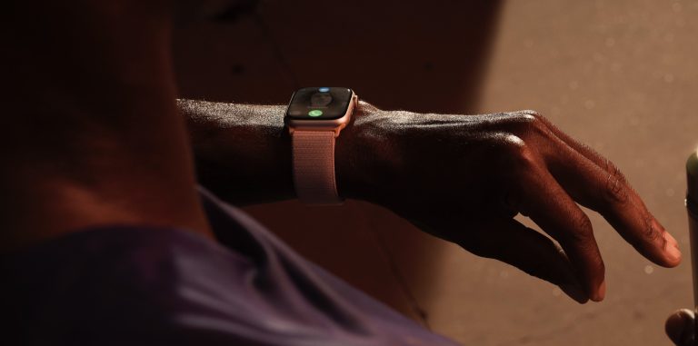 Blood Pressure Monitoring And Sleep Apnea Detection Coming To 2024 Apple  Watch, Could Potentially Feature A Major Redesign