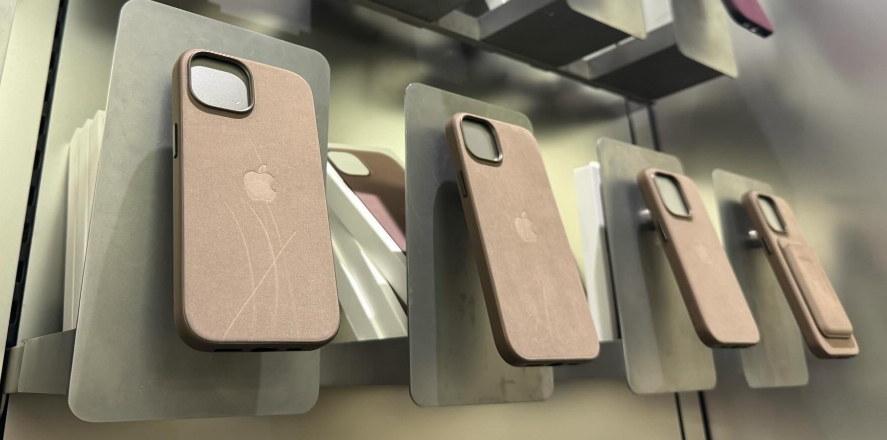 Internal Apple memo addresses iPhone 15 FineWoven case complaints