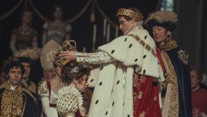 Napoleon (Joaquin Phoenix) and Joséphine (Vanessa Kirby).