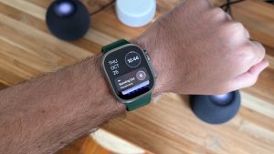 watchOS 10.2 beta / Apple Watch Ultra 2 Now Playing section appears close to pair of HomePod mini // watchOS 10.3 beta