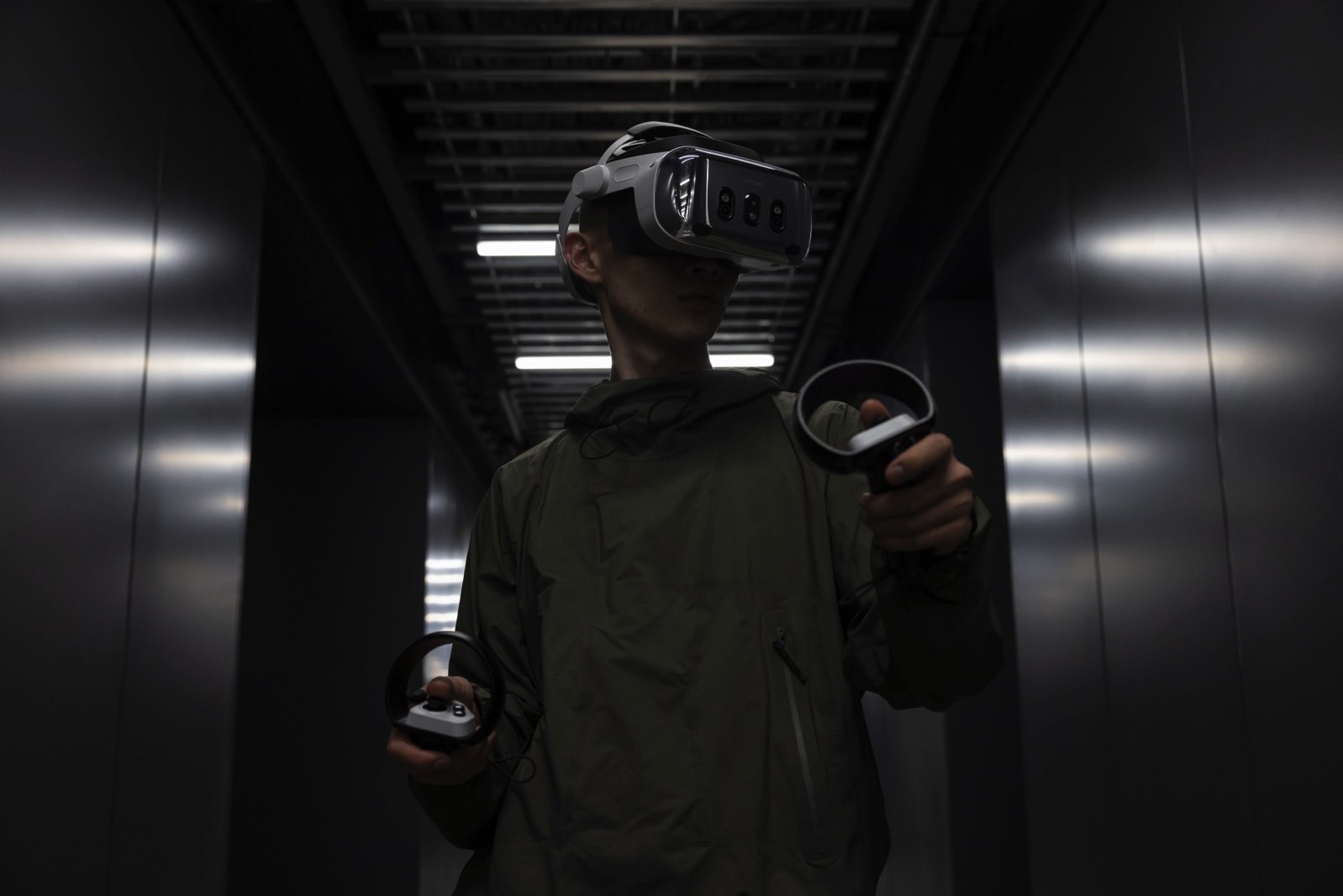 $3,990 Varjo XR-4 Mixed Reality Headset Makes The Vision Pro Look ...