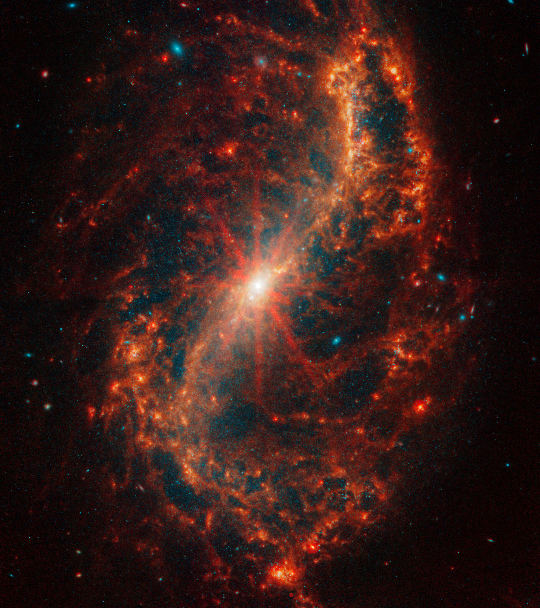 webb observations of spiral galaxy NGC 7496