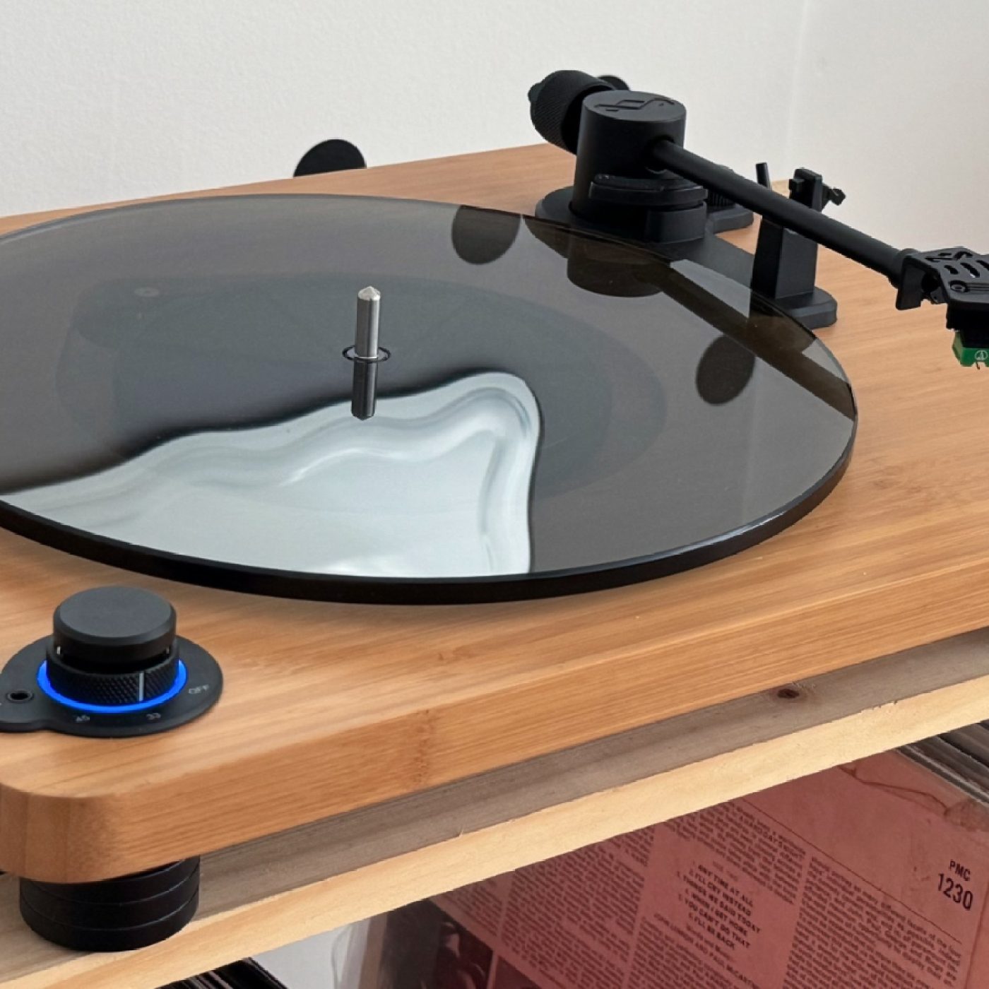House of Marley Stir it Up Lux Bluetooth Turntable