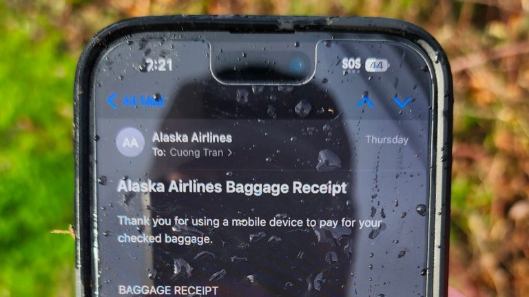 iPhone survives Alaska Airlines accident