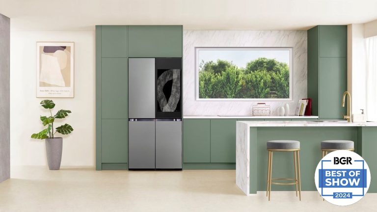 Samsung Bespoke 4-Door Flex Refrigerator with AI Family Hub Plus