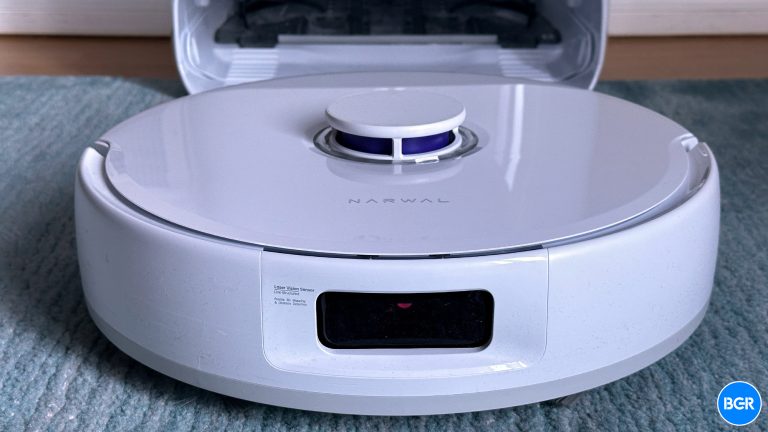 Narwal Freo X Ultra Robot Vacuum Mop Combo