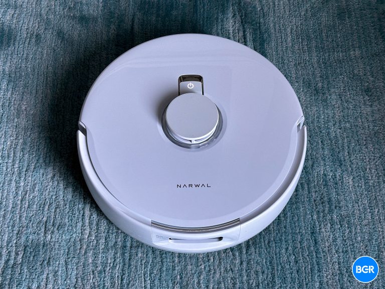 Narwal Freo X Ultra Robot Vacuum Mop Combo