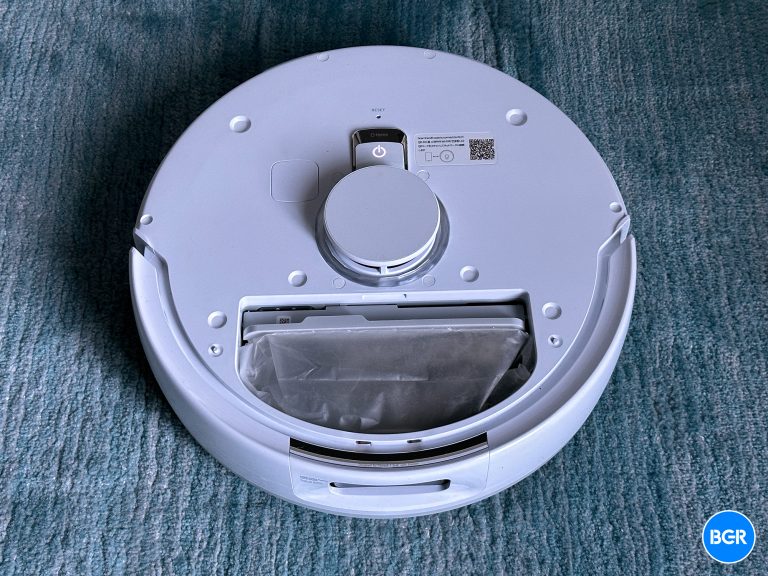 Narwal Freo X Ultra Robot Vacuum Mop Combo