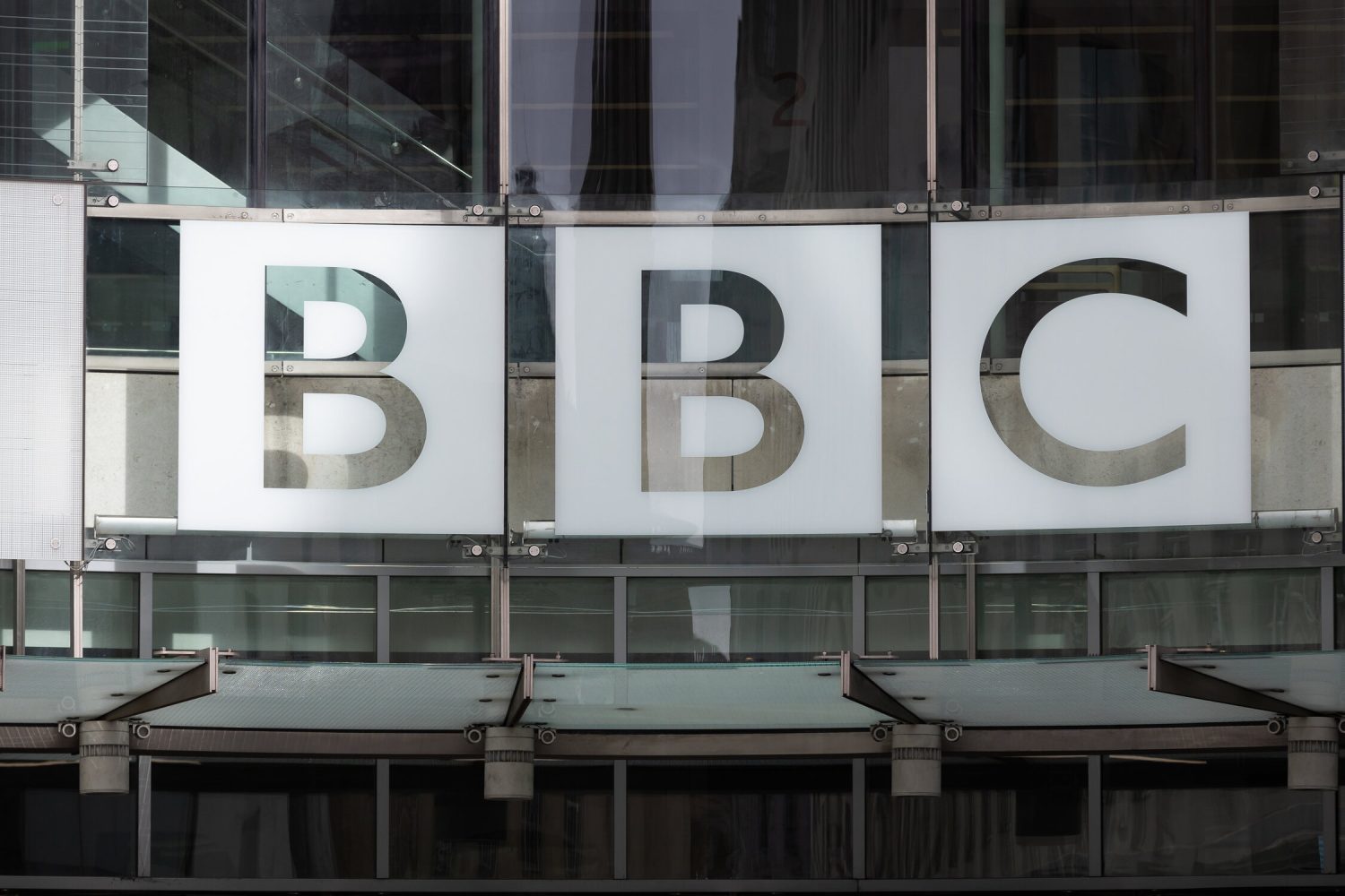 The BBC keeps trying to shove AI down people’s throats‚ and it’s not going over well