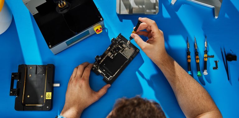 Apple to allow used parts to repair iPhone
