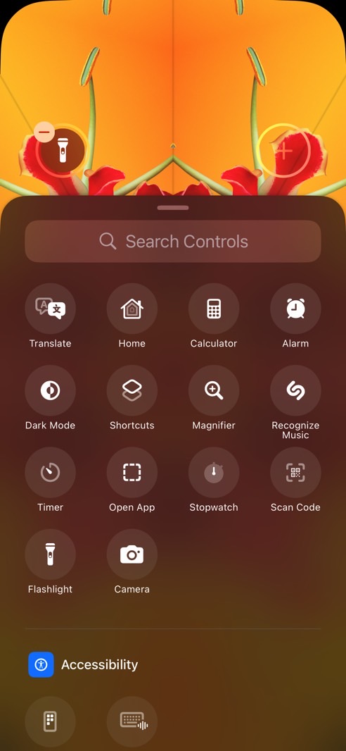 You get so many app/shortcut options for the Lock Screen controls.