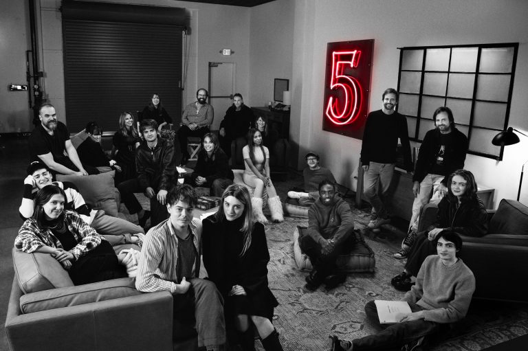 Duffer brothers The Duffer brothers with the cast of Stranger Things season 5.