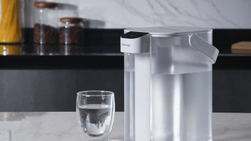 Waterdrop Electric Water Filter Pitcher ED01W