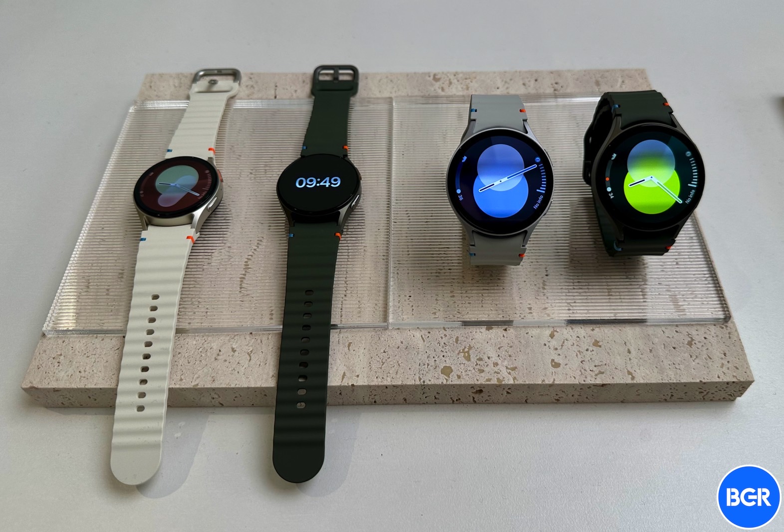 Galaxy Watch 7 models on display.