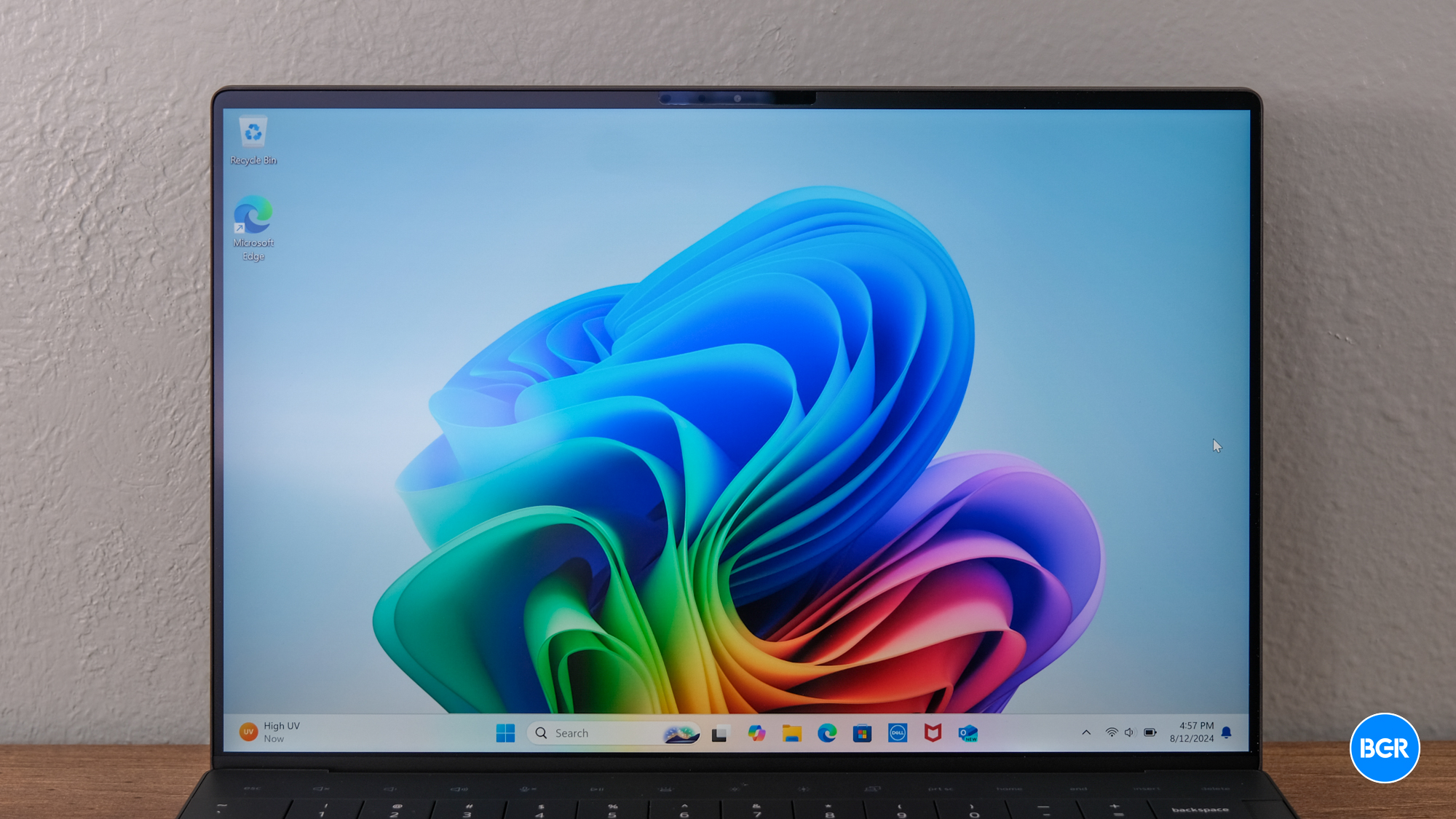 Dell XPS 13 (9345) display