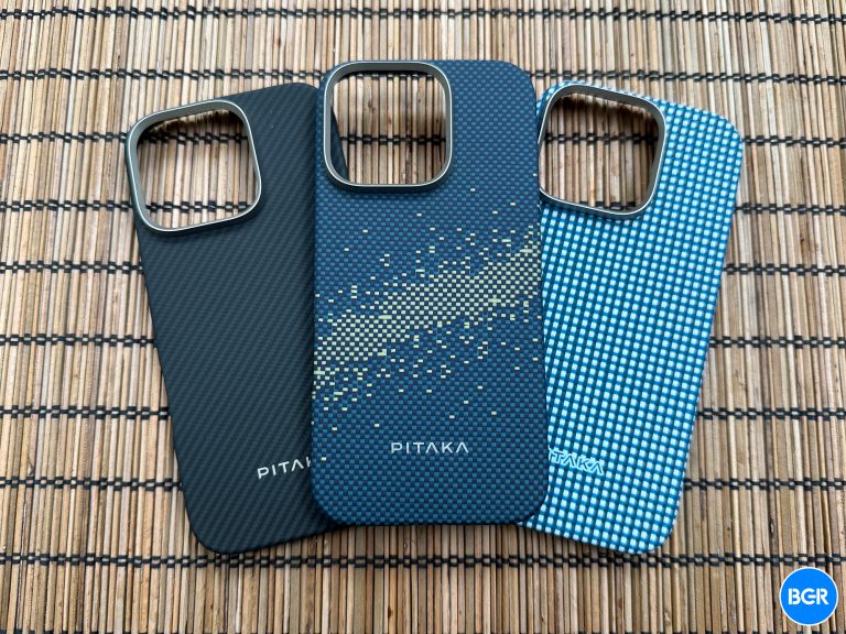 Pitaka iPhone 16 Pro cases