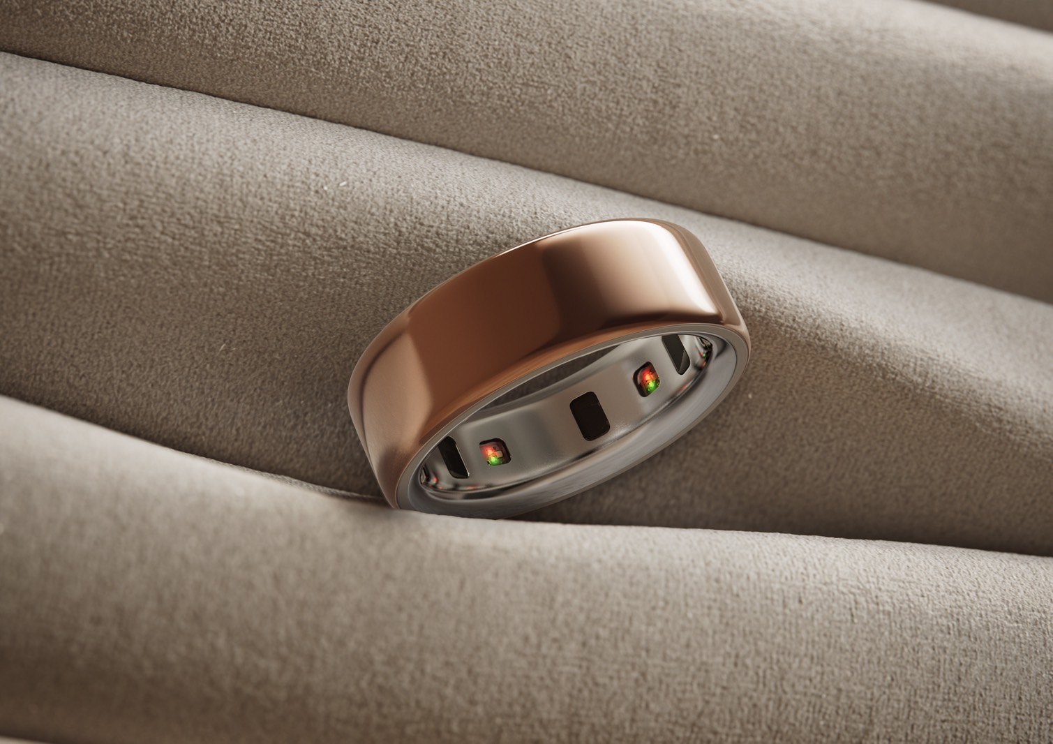 The Oura Ring 4's all-titanium design and health sensors.