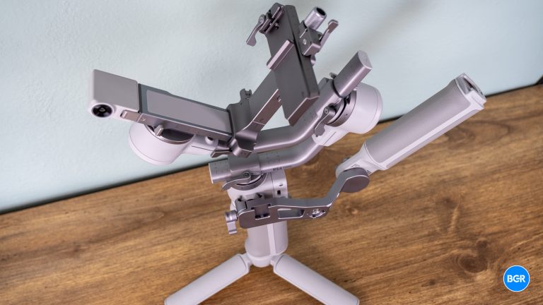 DJI RS 4 Mini folded up