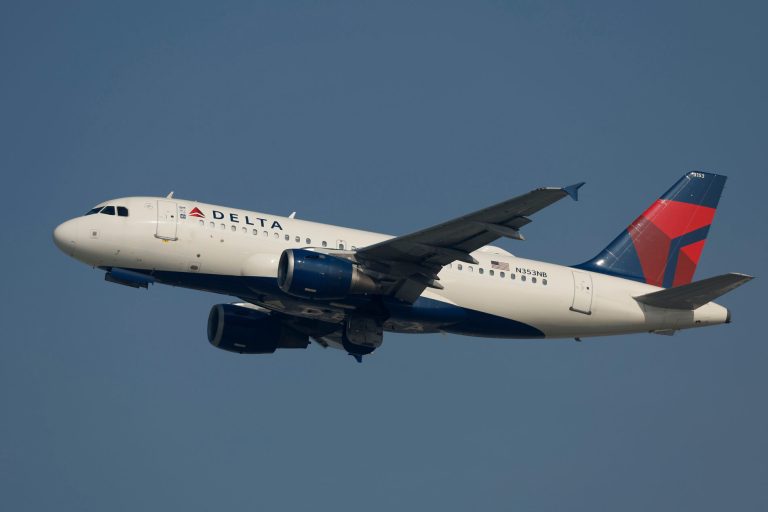 Delta Airlines plane