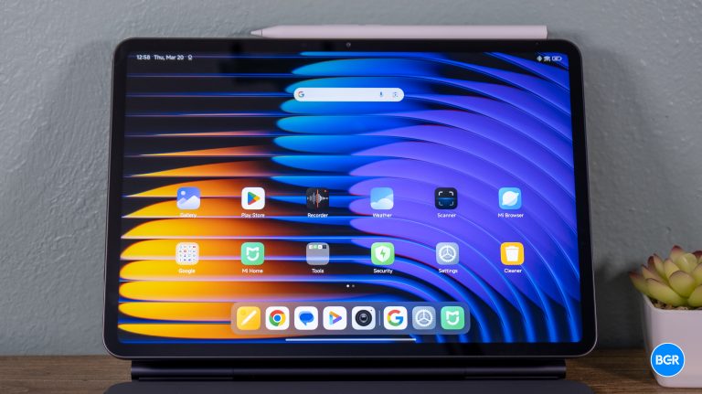 Xiaomi Pad 7 Pro display