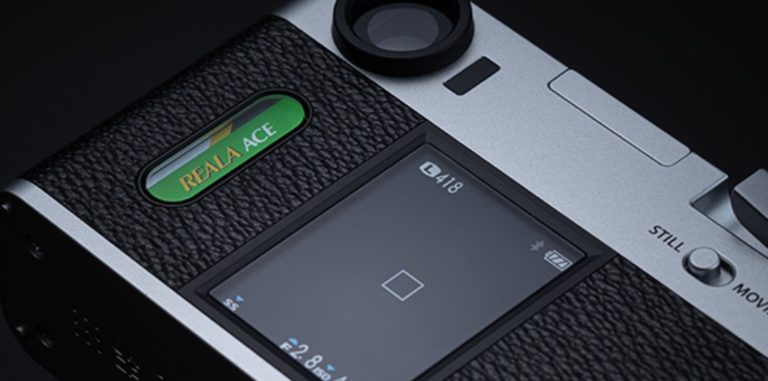 Fujifilm X Half camera