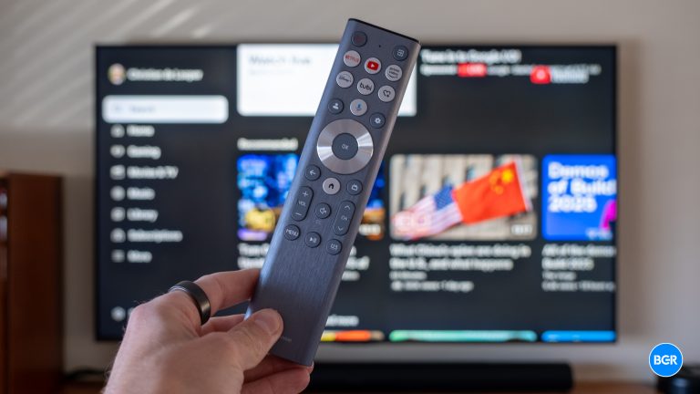 Hisense U8QG remote