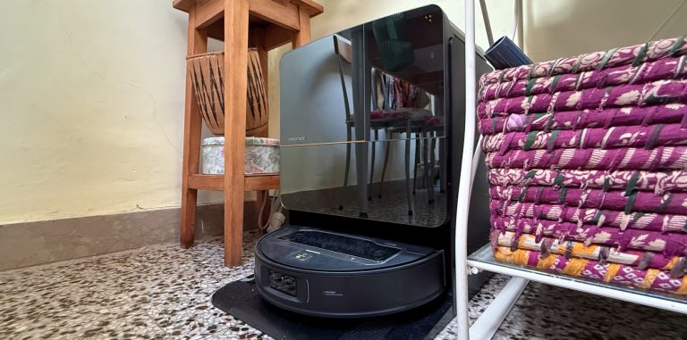 Roborock Saros Z70 review dock