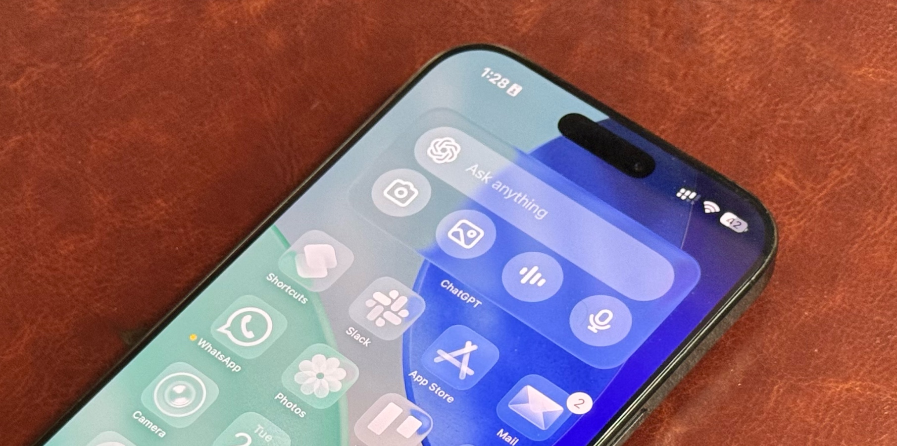 How to customize your iPhone Home Screen in iOS 26