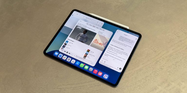 M4 iPad Pro running iPadOS 26 with new windowing system