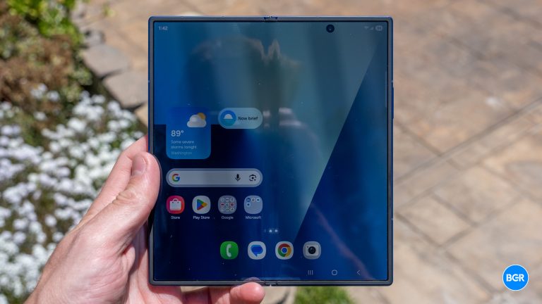 Samsung Galaxy Z Fold 7 cover display in hand